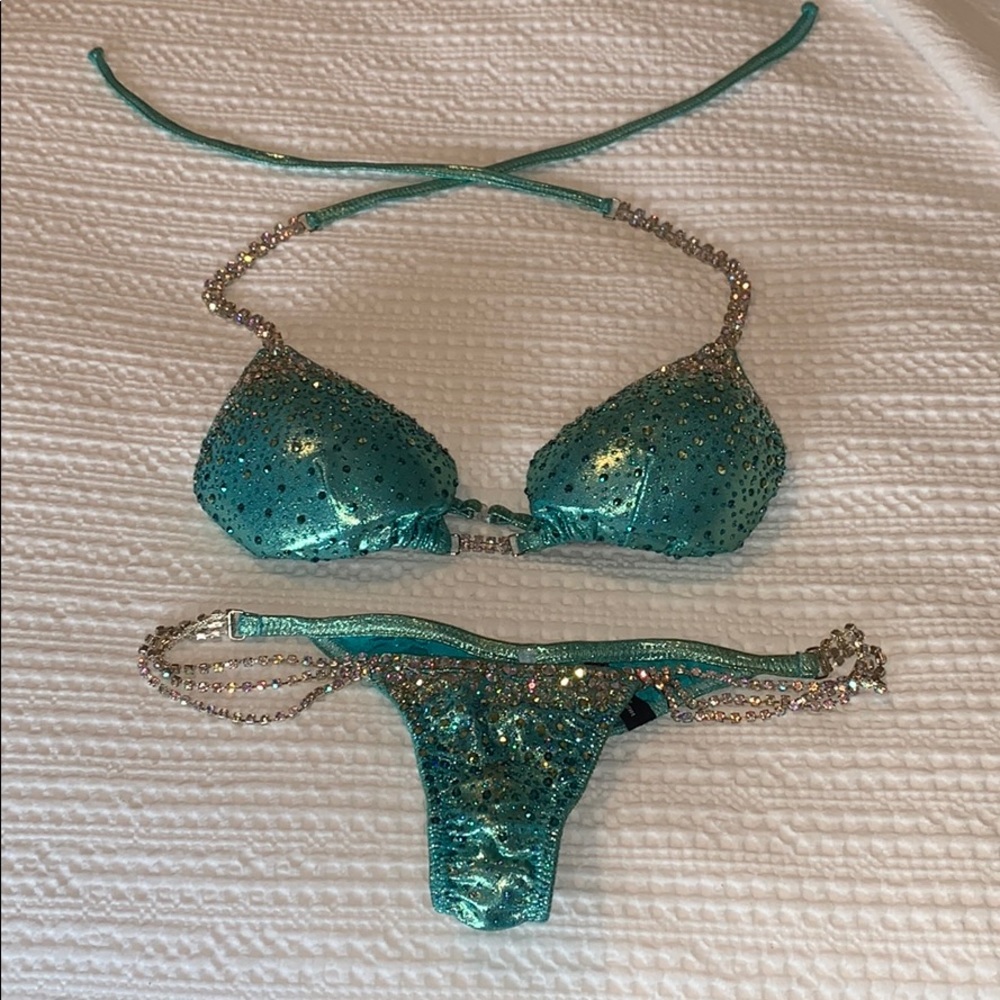 Saleyla Competition Suit